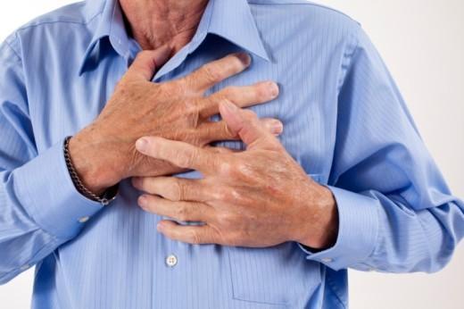 Quais são as causas de dor no peito?